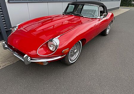 Jaguar E-Type ( Cabrio, Schaltgetriebe