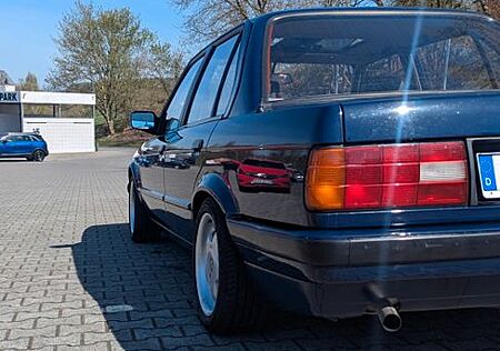 BMW 316i Komplett Restauriert