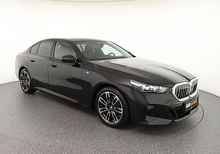 BMW 520i M Sport Lüft|ACC|PAs+360°|ha&ka|4xSHZ|el.Si
