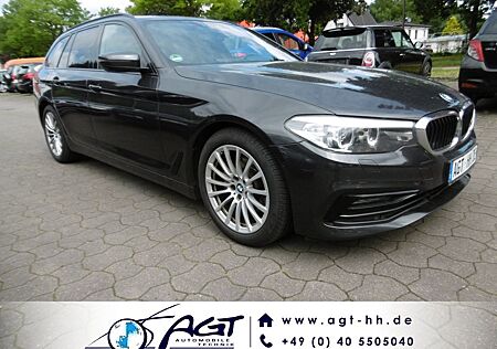 BMW 520 dA Touring Sport Line HUD LED Leder Nav Pano