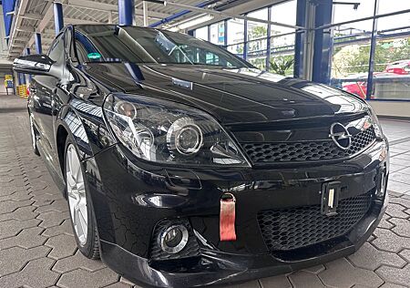 Opel Astra H GTC Sport OPC LINE