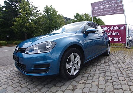 VW Golf Volkswagen VII Lim. Comfortline BMT **1.Hand**