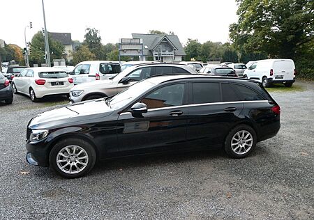 Mercedes-Benz C 180 T CGI Navi,LED,Sitzhzg.,Klimaaut.,