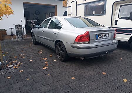 Volvo S60 2.4 -