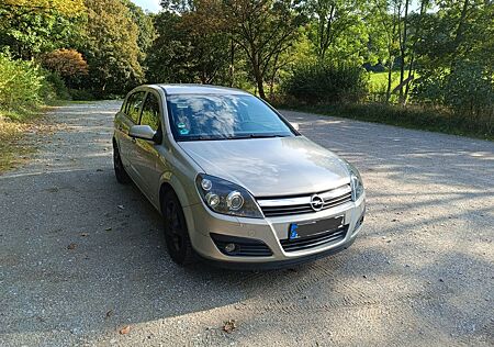 Opel Astra 1.8 -