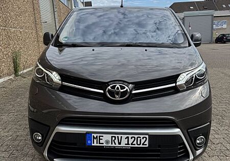 Toyota Pro Ace Proace (Verso) 2,0-l-D-4D 130kW L2 Vollaustatung