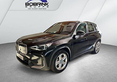 BMW iX1 eDrive20 Elektro Adap.LED Head-Up RFK Shz.