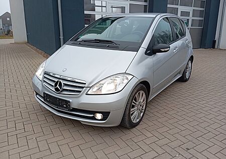 Mercedes-Benz A 160 CDI ELEGANCE BlueEFF.,ALU,SZH,SERV/TÜV NEU