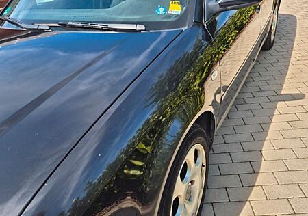 Audi A6 2.4 tiptronic quattro Avant -