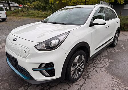 Kia Niro e- ev DYNAMICLINE 64 KWH Neu Akku