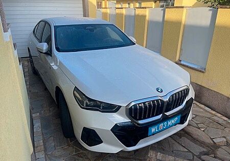 BMW 520d xDrive A