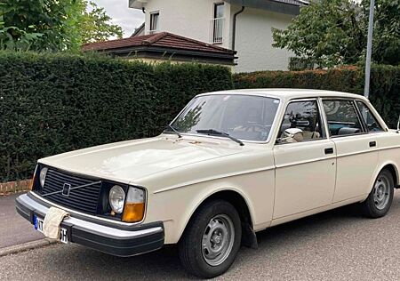 Volvo 244