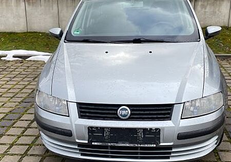 Fiat Stilo 1.6 Kombi , TÜV , 126.000km ,