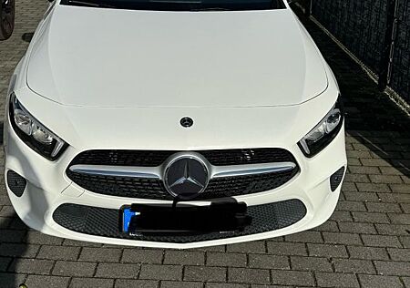 Mercedes-Benz A 180 -