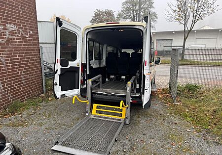 Ford Transit Kombi 350 L3 Trend mit Rollstuhl