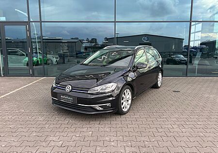 VW Golf Volkswagen VII Var. 1.5 TSI Highline DSG LED Einparkh.