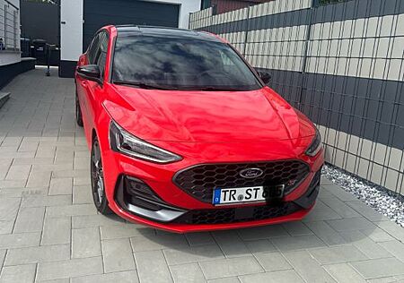 Ford Focus 2,3 EcoBoost ST X