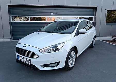 Ford Focus Turnier Titanium, AHK, TÜV, Angemeldet