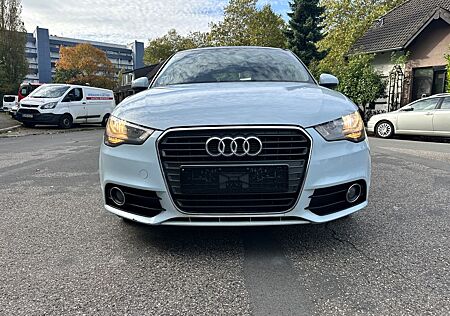 Audi A1 Ambition 1.6 TDI* Pano!Navi!SHZ!PDC