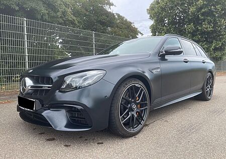 Mercedes-Benz E 63 AMG E 63 S AMG T 4Matic Edition1 designo MAGNO