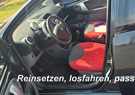 Peugeot 107 1. Hand Kleiner, sparsamer Flitzer nur 58238
