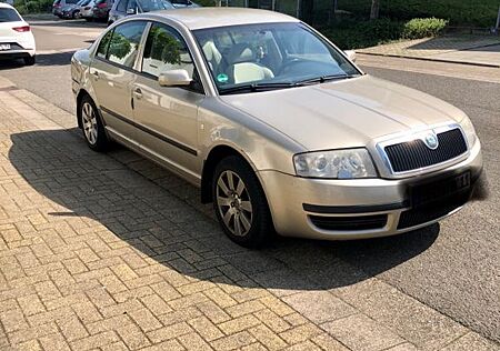 Skoda Superb 1.9 TDI PD Comfort Comfort