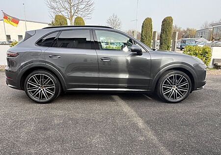 Porsche Cayenne /BOSE/PANO/Sport Design Paket/22Zoll.