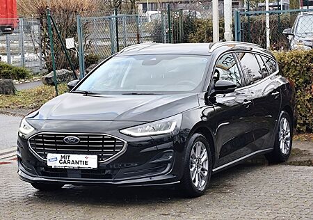 Ford Focus Turnier 1,5 TDCI Automatik "Titanium X"