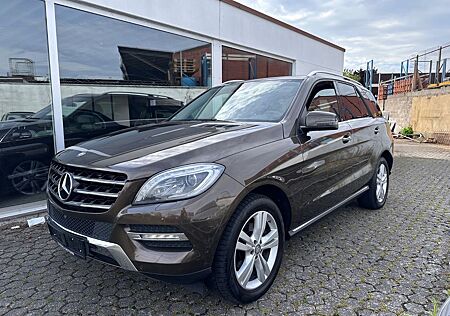 Mercedes-Benz ML 350 * CDI *BlueTec *Bi-Xenon *Schiebedach *360