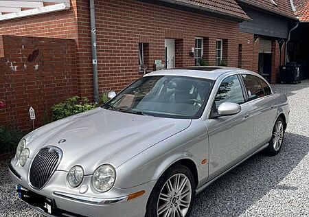 Jaguar S-Type 4.2 Liter V8 Executive Executive