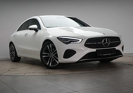 Mercedes-Benz CLA 200 7G-DCT Progressive Line Advanced Distron