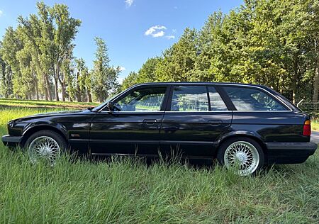 BMW 525 525tds touring Kat 525tds