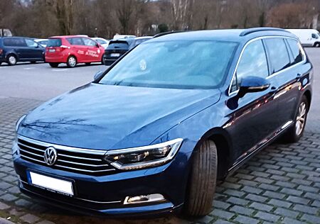 VW Passat Variant Volkswagen 2.0 TDI SCR Highline Variant ...