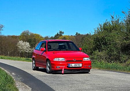 Opel Astra 2.0 16V GSI 150PS GSI