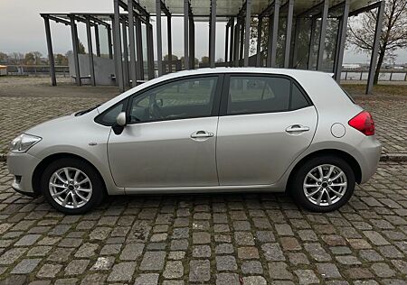 Toyota Auris 1.6-l-Dual-VVT-i Luna MultiMode Luna