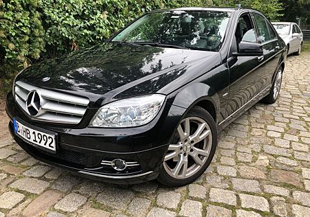 Mercedes-Benz C 180 CGI BlueEFFICIENCY ELEGANCE ELEGANCE