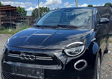 Fiat 500E 500 e Basis