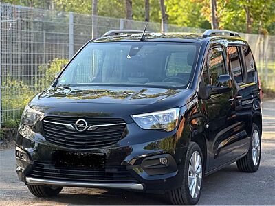 Opel Combo Life 1.5D E Innovation/Pano/Navi/R-Kamera