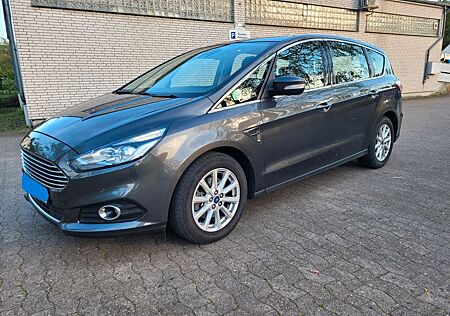 Ford S-Max 2,0 TDCi 110kW Titanium Titanium