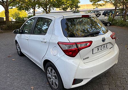 Toyota Yaris 1.5 Hybrid/Automatic/2 Sitze/M1/Netto 6300