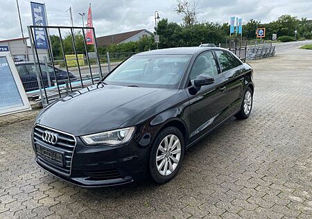 Audi A3 Limousine attraction-NAVI-XENON-2XPDC-SHZ-ALU