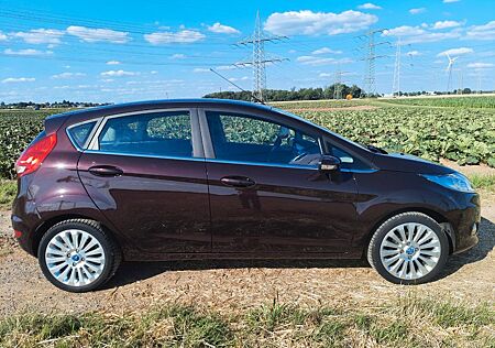 Ford Fiesta 60kW Titanium, 1. Hand, Garagenfahrzeug