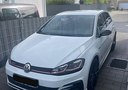 VW Golf Volkswagen 2.0 TSI DSG GTI GTI