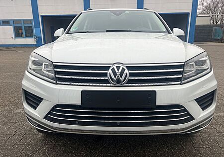 VW Touareg Volkswagen V6 TDI BMT/Start-Stopp Terrain Tech 4Mot