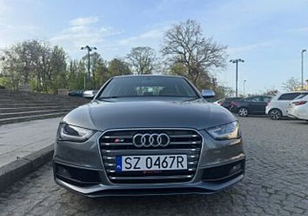 Audi S4 3.0 TFSI S tronic quattro limousine