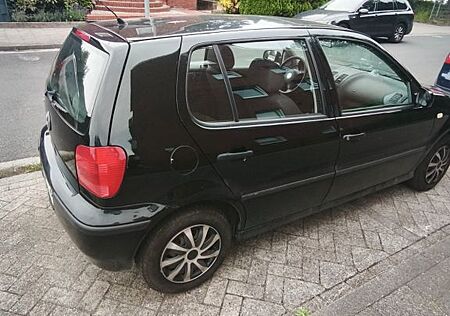 VW Polo Volkswagen 1.4 44kW Basis Basis