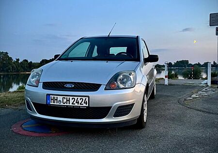 Ford Fiesta 1.3 44 kW Ambiente Ambiente