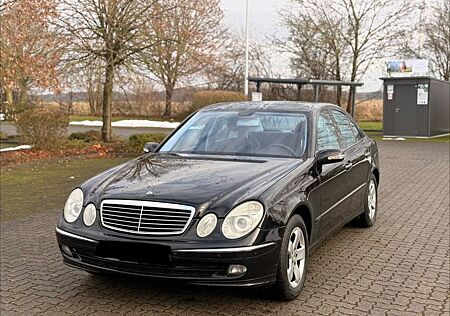 Mercedes-Benz E 280 CDI AVANTGARDE Leder,Navi,Xenon