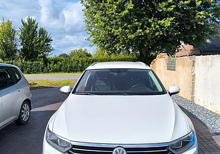 VW Passat Variant Volkswagen 2.0 TDI Highline Variant Highline