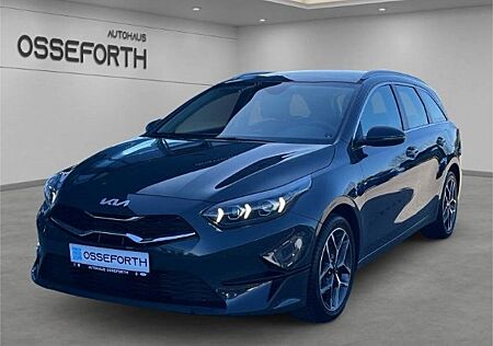 Kia Cee'd Ceed Spirit T-GDI 1.5l Sportswagon NAVI+SHZ+CAR-